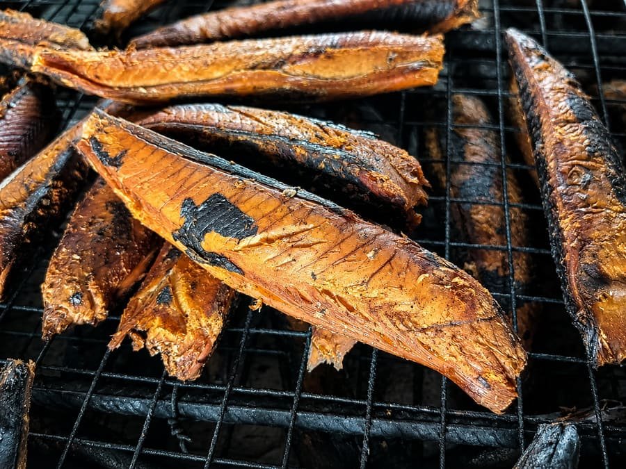 Valhoamas smoked fish on grill